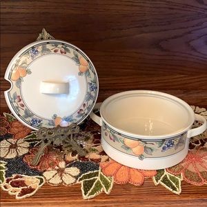 Mikasa Garden Harvest Tureen & Lid